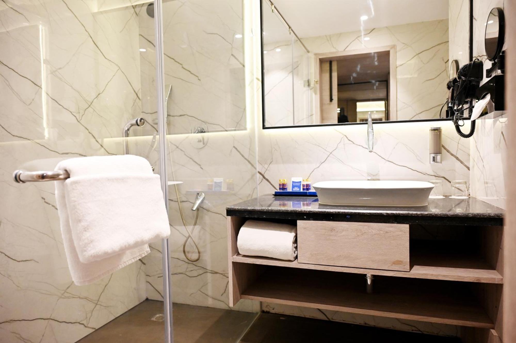 Ishaan Sarovar Portico Deoghar Εξωτερικό φωτογραφία